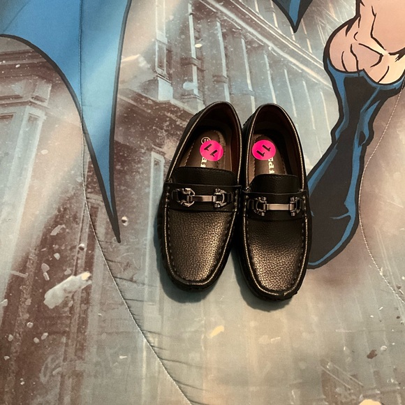 Toddler boy’s Black Loafers - Picture 1 of 3